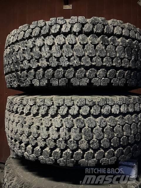  26.5X25 SNÖHJUL Gume, točkovi i felne