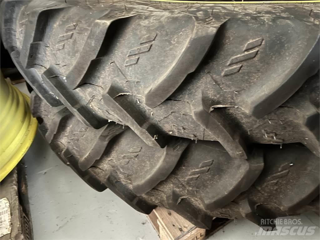  300/95X52 270/95X36 Gume, točkovi i felne