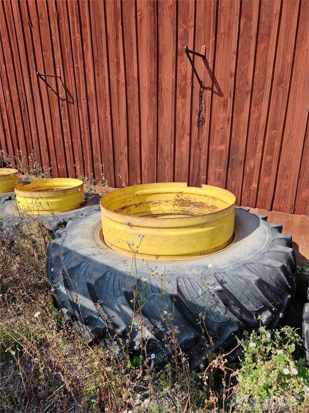  650/65x42, 540/65x30 Gume, točkovi i felne