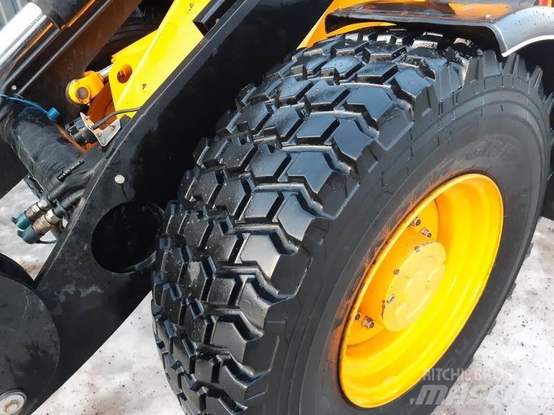JCB 411 HT STORA BM Utovarivači na točkove