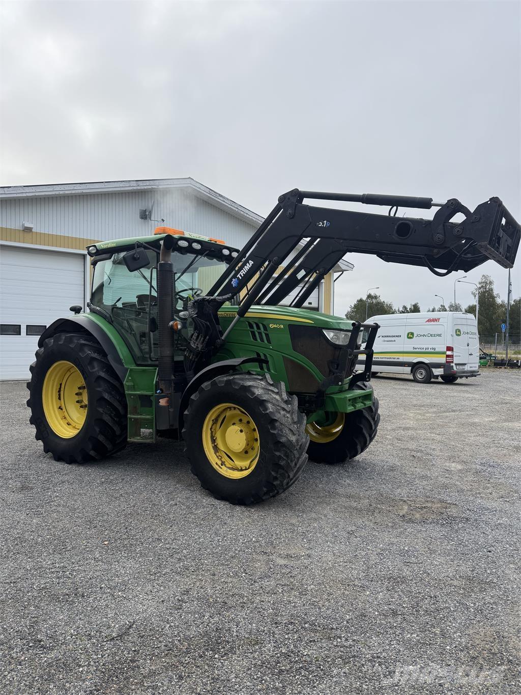 John Deere 6140R Traktori
