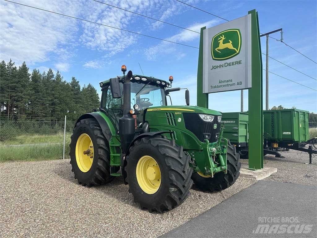 John Deere 6215R Traktori