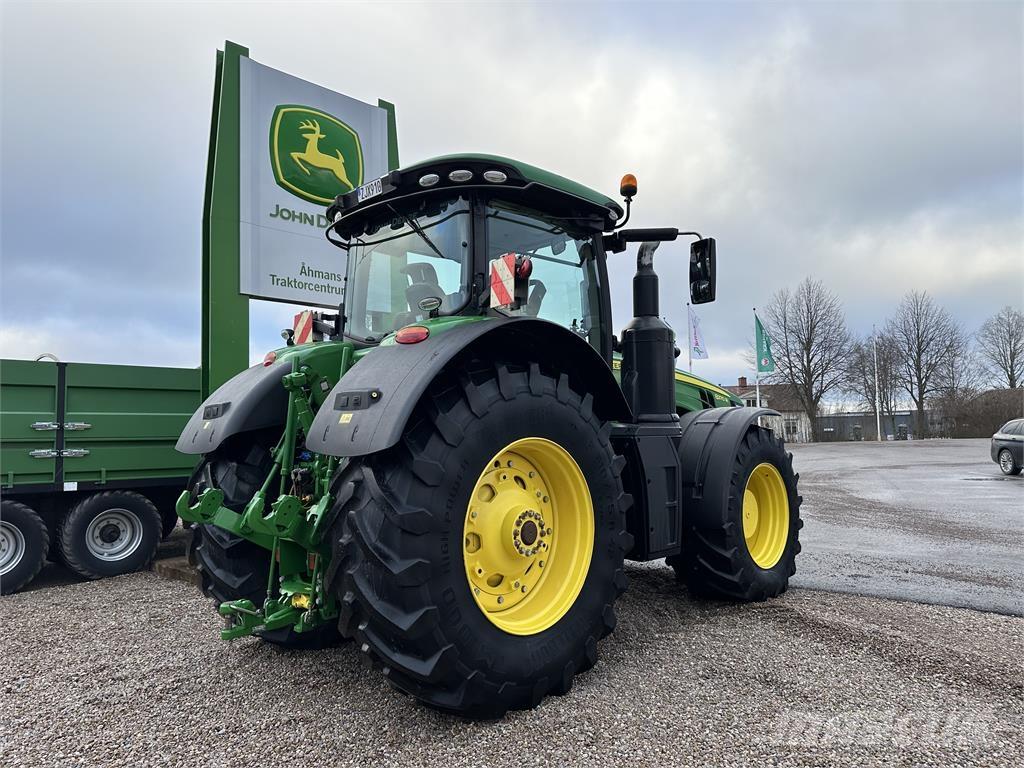 John Deere 8370R Traktori