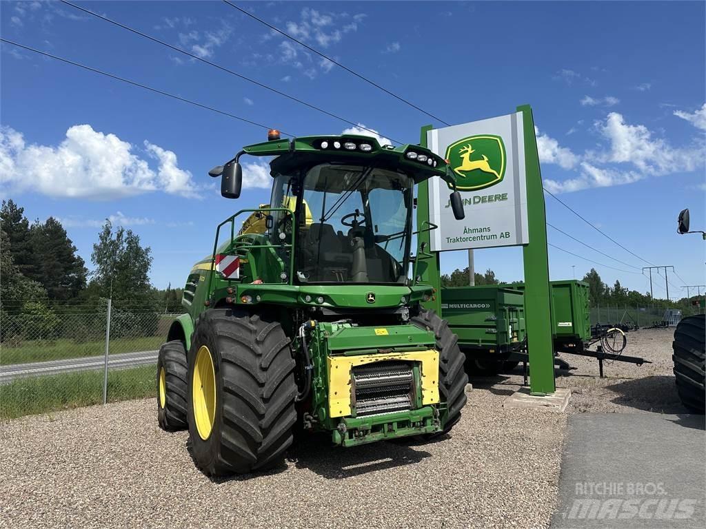 John Deere 8600 Mašine za stočnu hranu sa sopstvenim pogonom