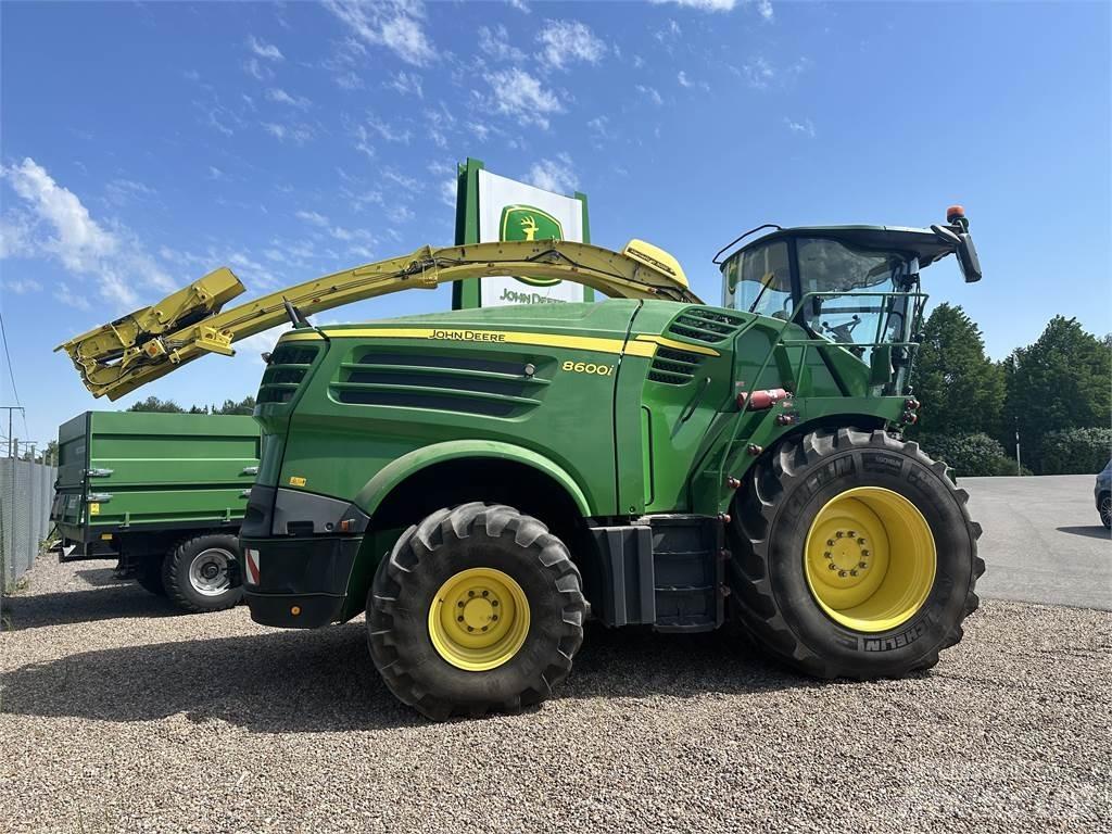 John Deere 8600 Mašine za stočnu hranu sa sopstvenim pogonom