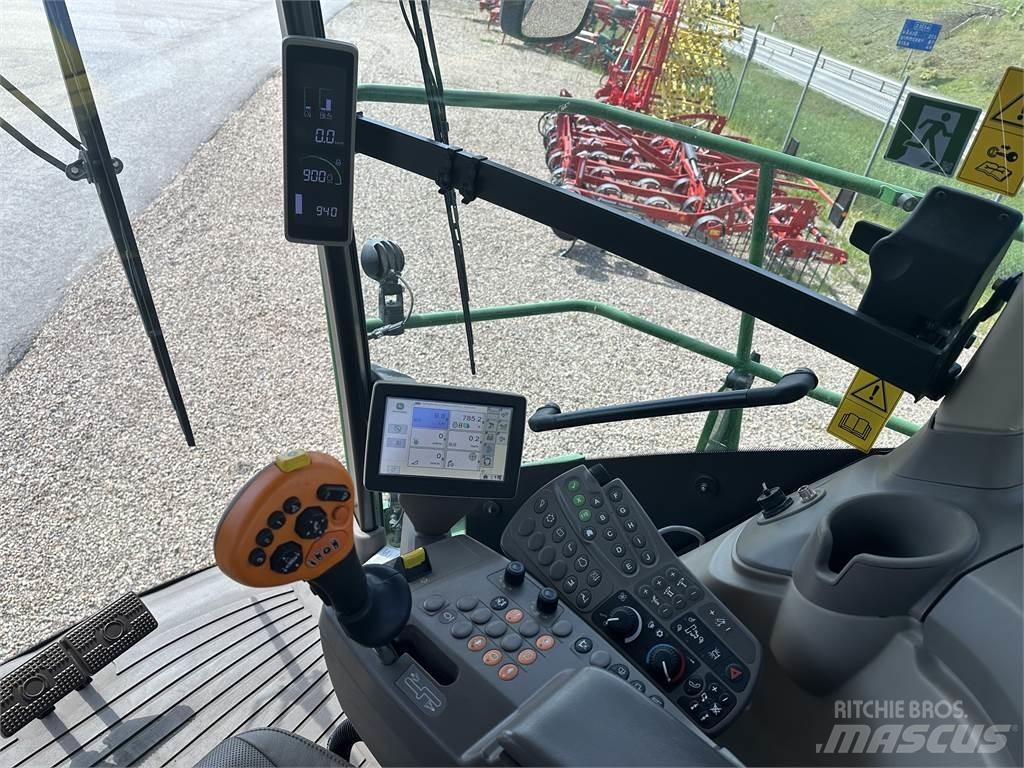 John Deere 8600 Mašine za stočnu hranu sa sopstvenim pogonom