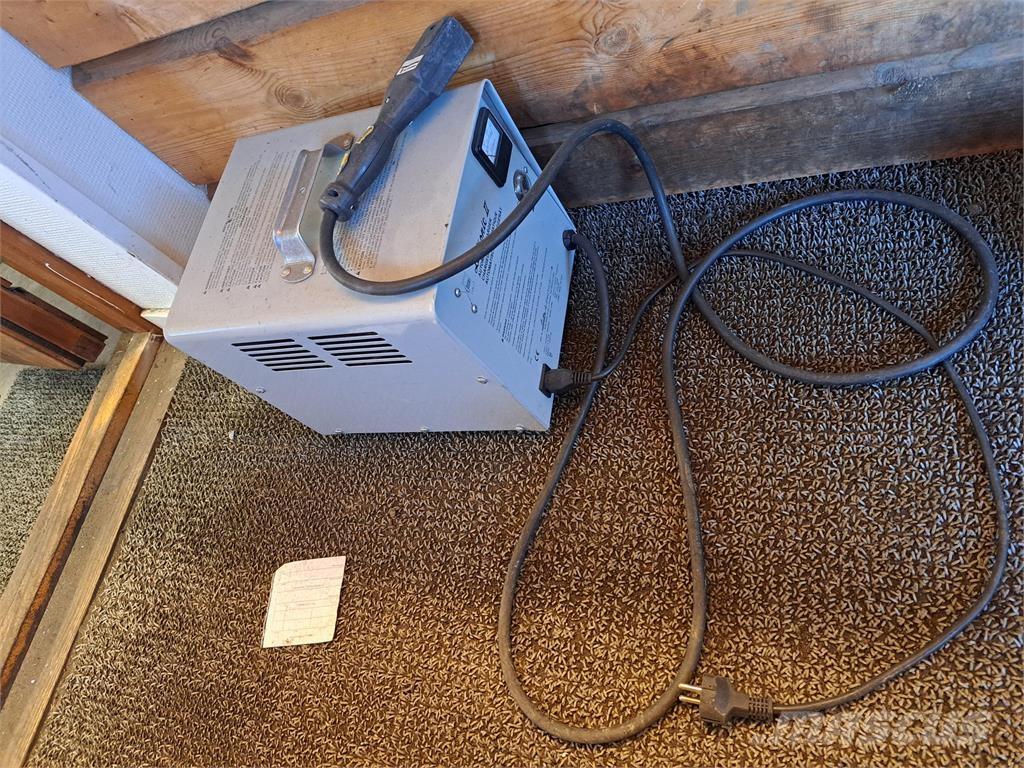 John Deere TE Gator Traktorske kosilice