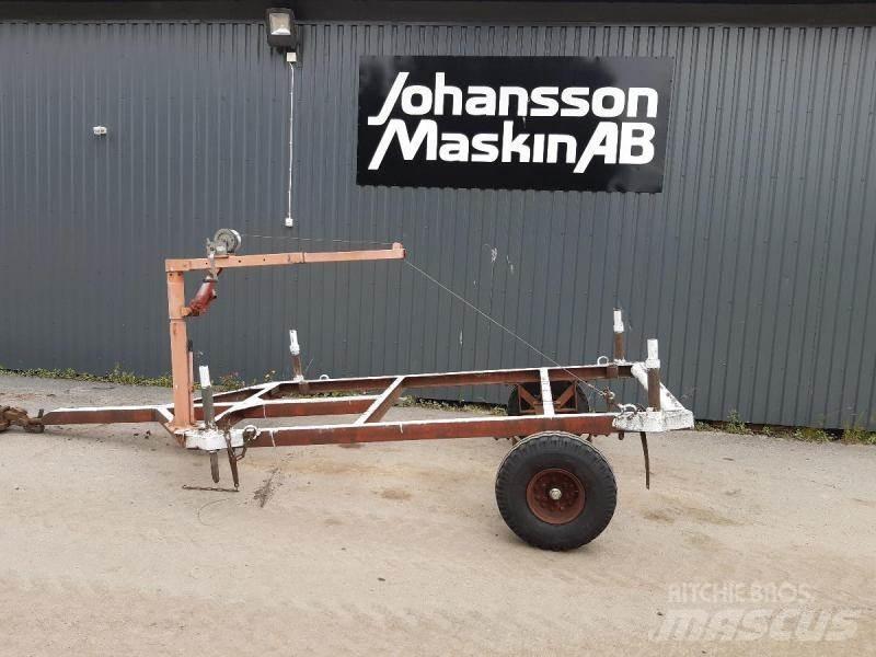  Skogvagn med vinch Šumske prikolice