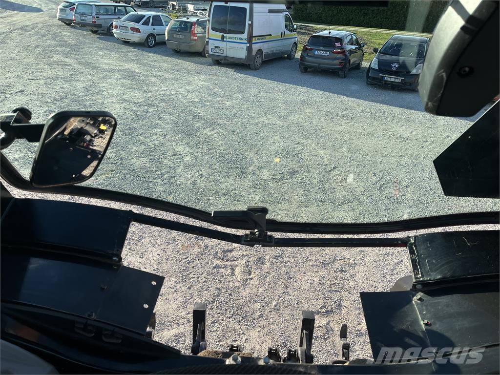 Valtra A 84 Traktori