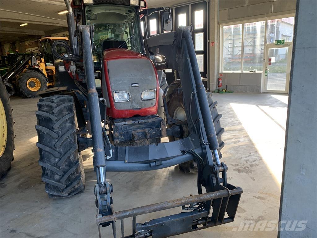 Valtra C130 Traktori
