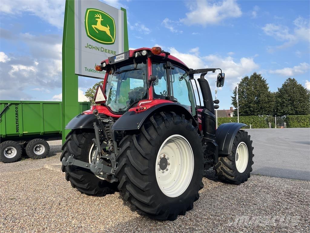 Valtra N174 Traktori