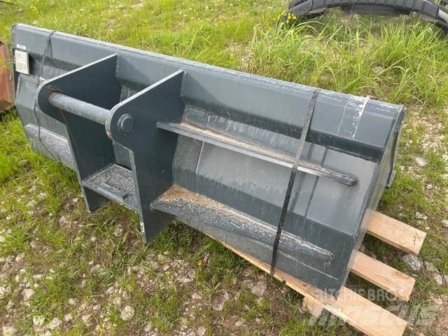Gehl 72 Bucket Teleskopski viljuškari