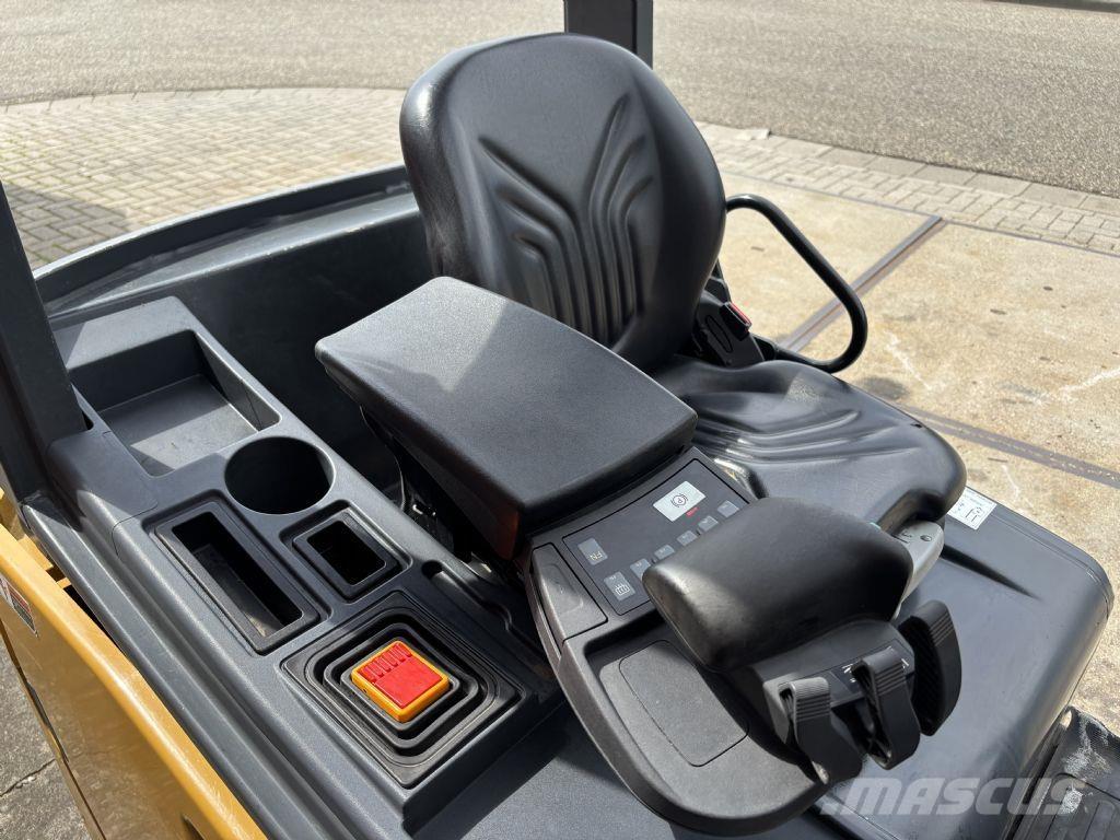 CAT 2ET4000 Električni viljuškari