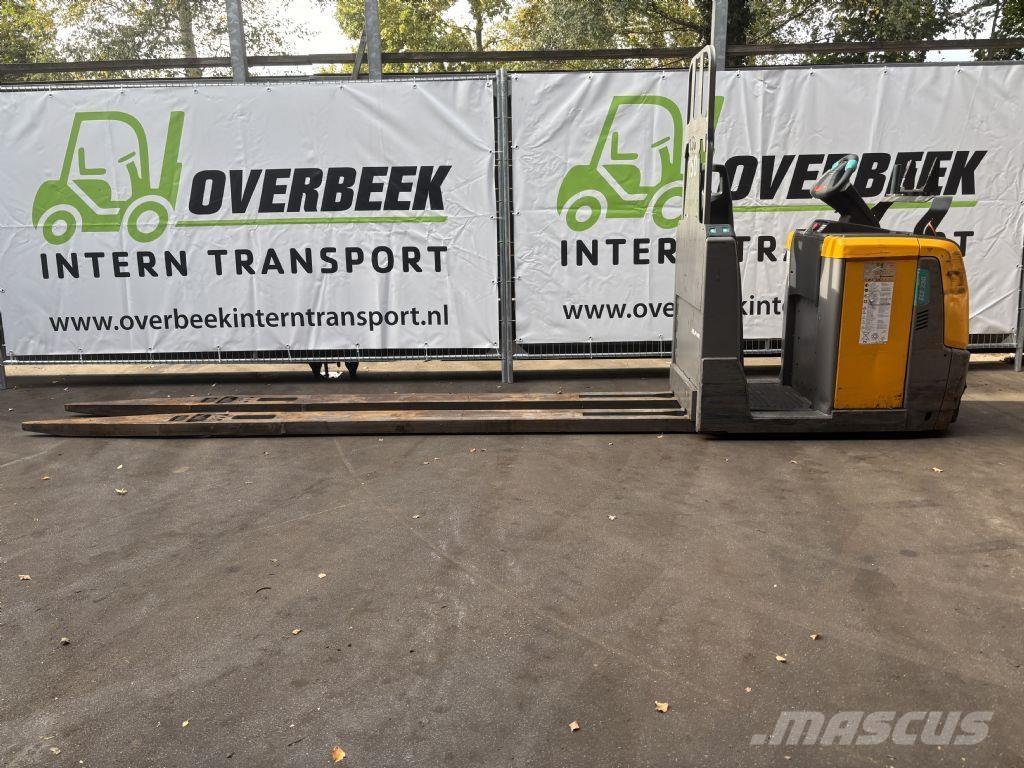 Jungheinrich ECE230 Samopogonski ručni viljuškari