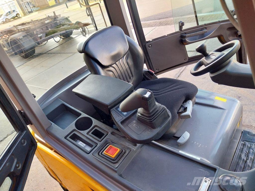 Jungheinrich EFG 320 Električni viljuškari