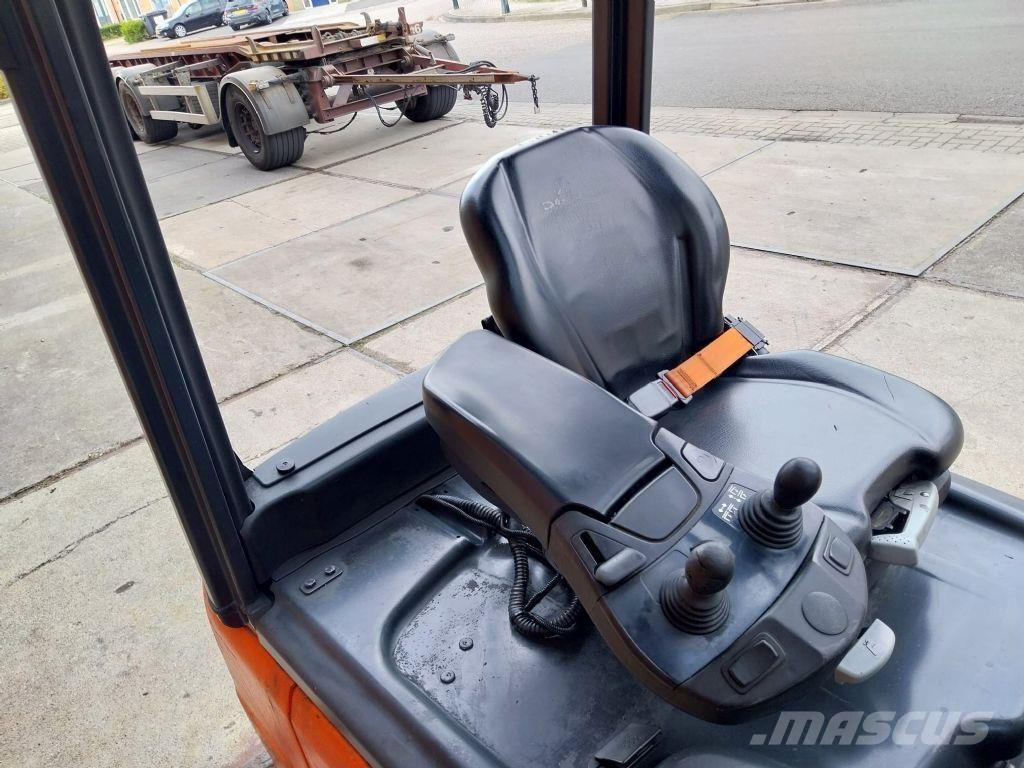 Linde E20L-02 Električni viljuškari