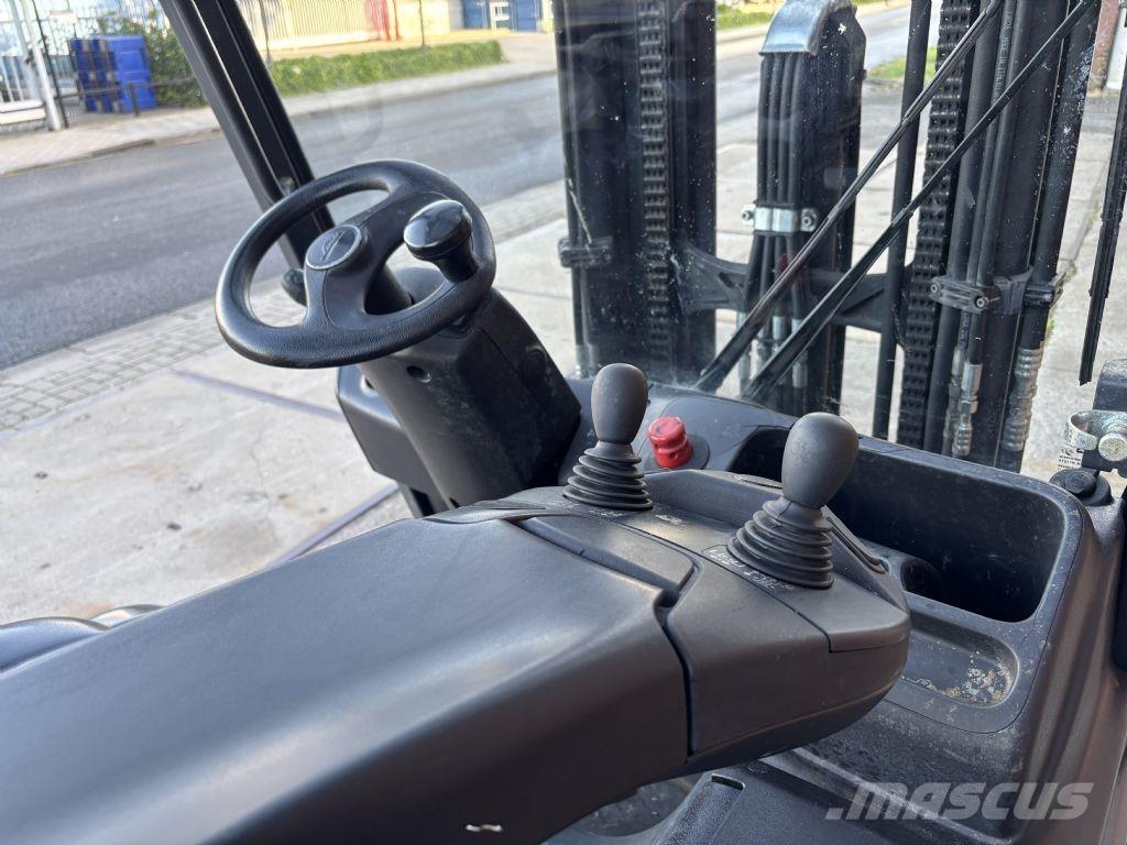 Linde E25HL-01/600 Električni viljuškari