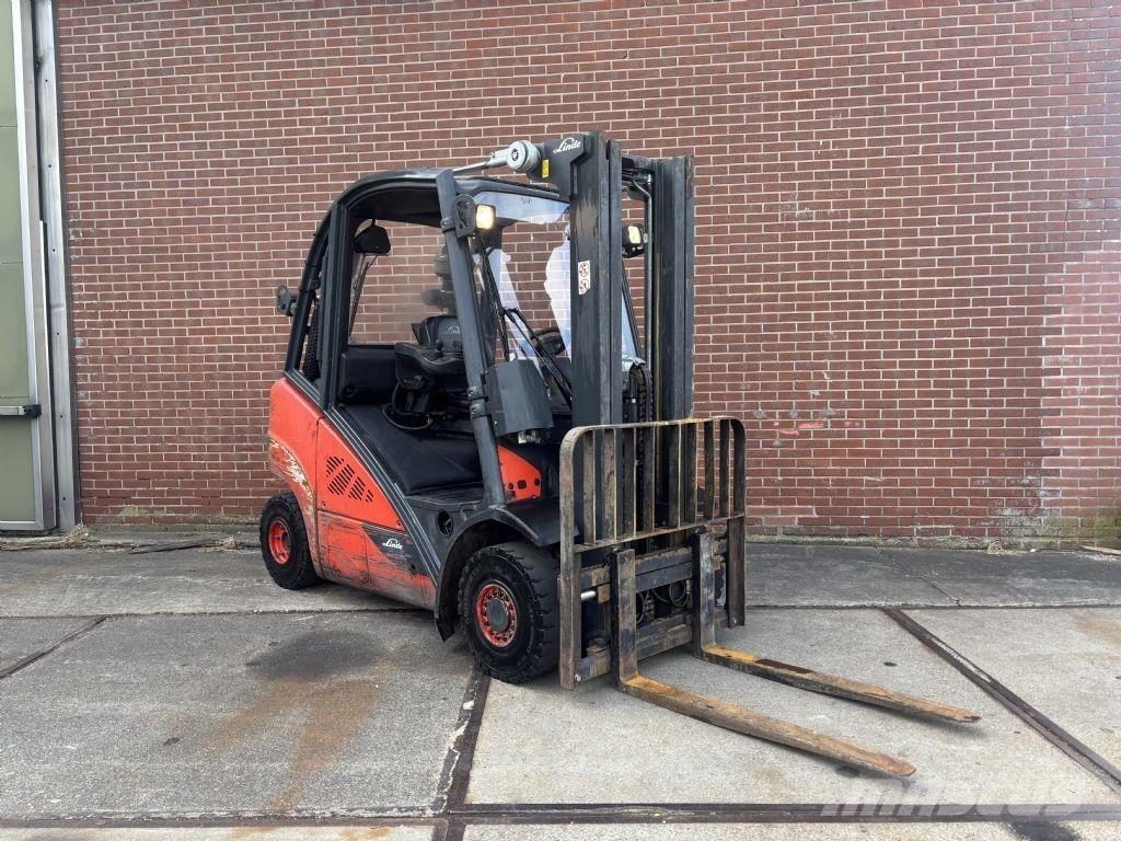 Linde H25D-02 Dizelski viljuškari