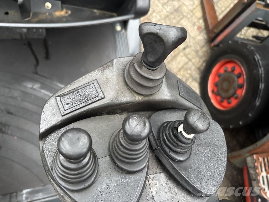 Linde H30T Plinski viljuškari