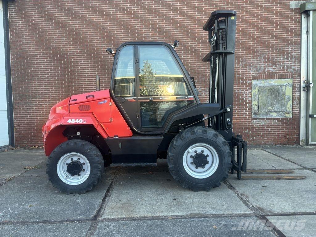 Manitou M30-4 Vanterenski viljuškar