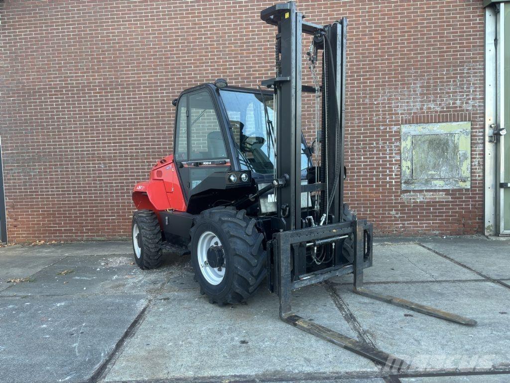 Manitou M30-4 Vanterenski viljuškar