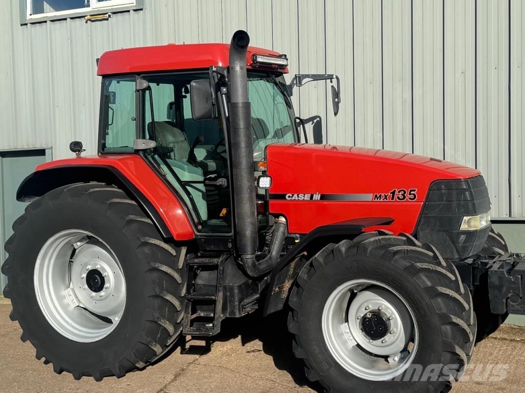 CASE MX 135 Traktori