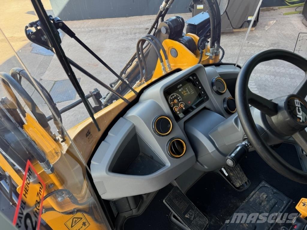 JCB 419S Traktori