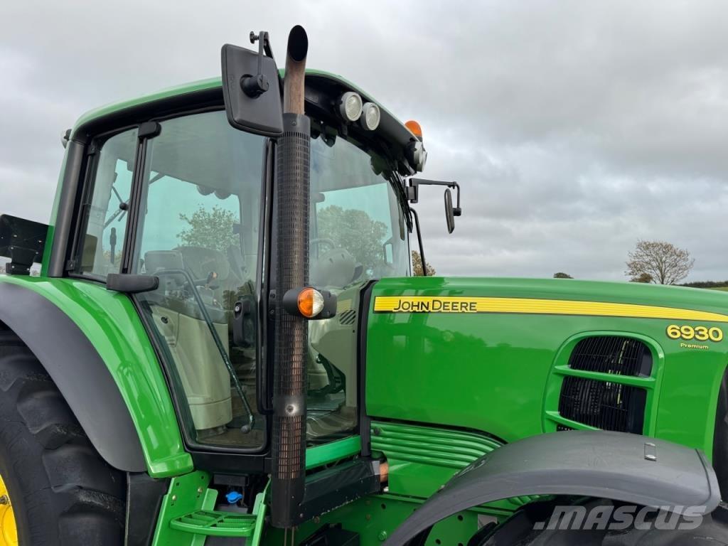 John Deere 6930 Traktori