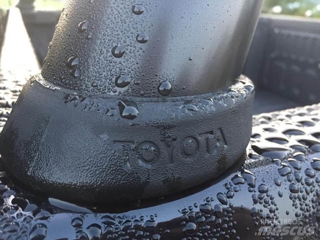 Toyota 718 Ostala dodatna oprema za traktore