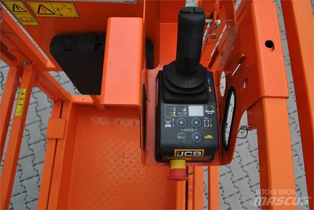 JCB S1530E Makazaste platforme
