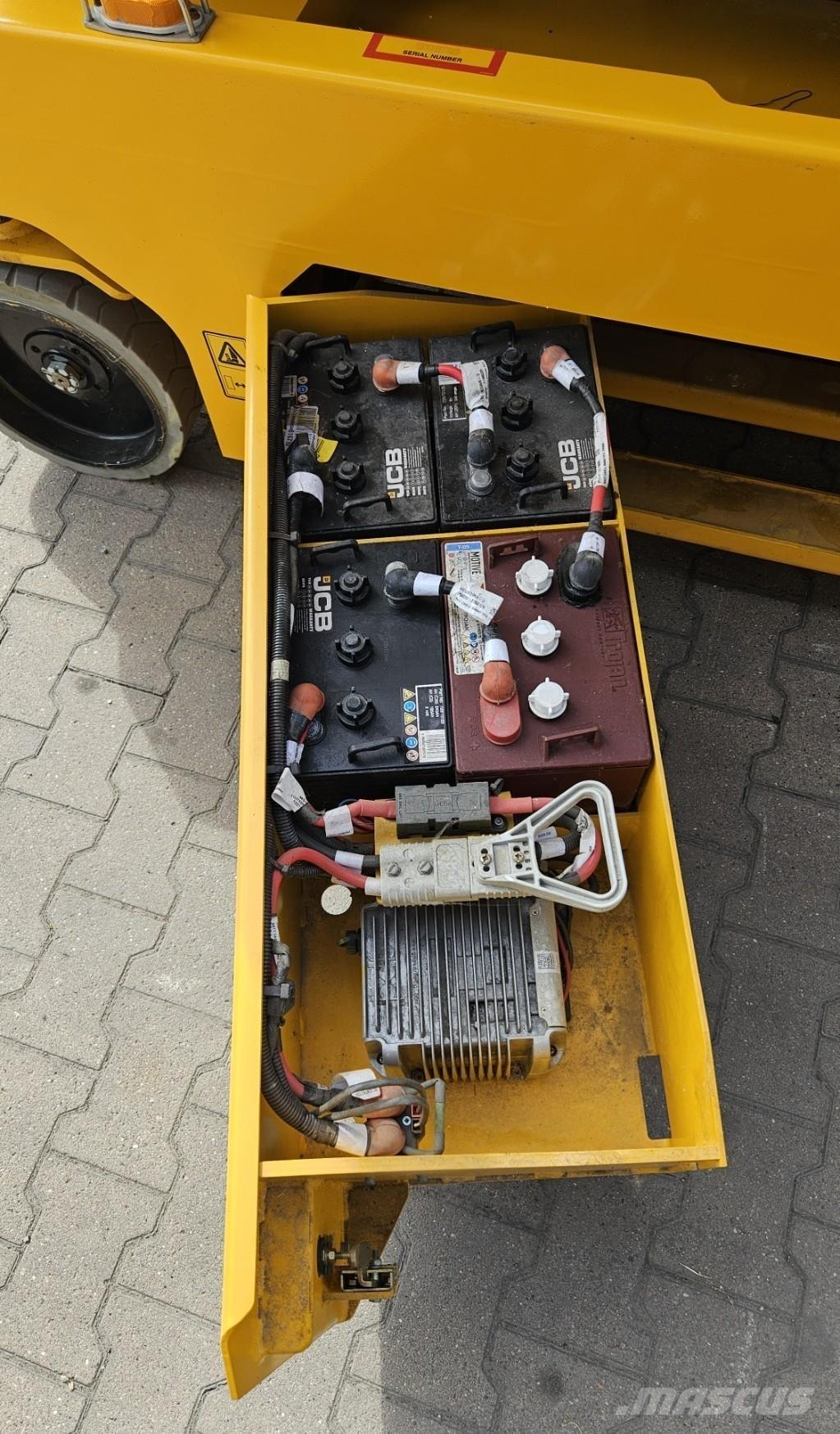 JCB S2646E Makazaste platforme