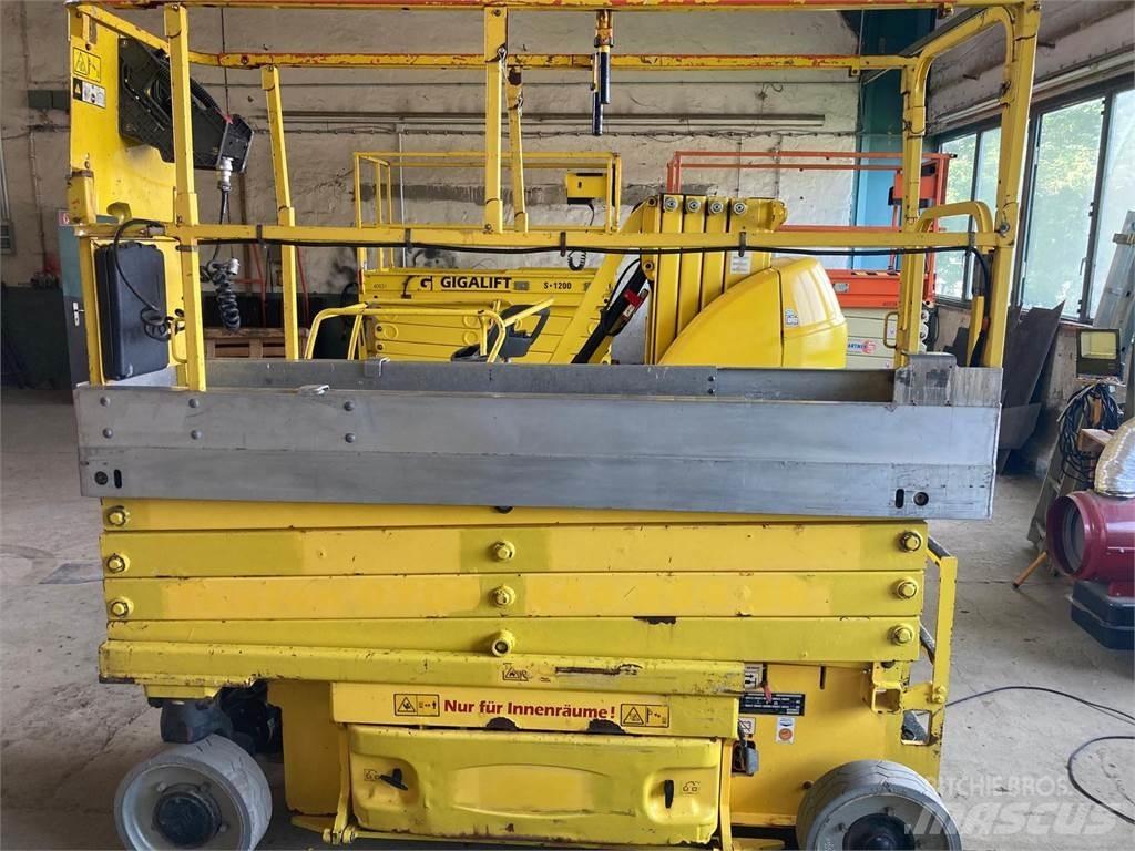 JLG 2630 ES Makazaste platforme