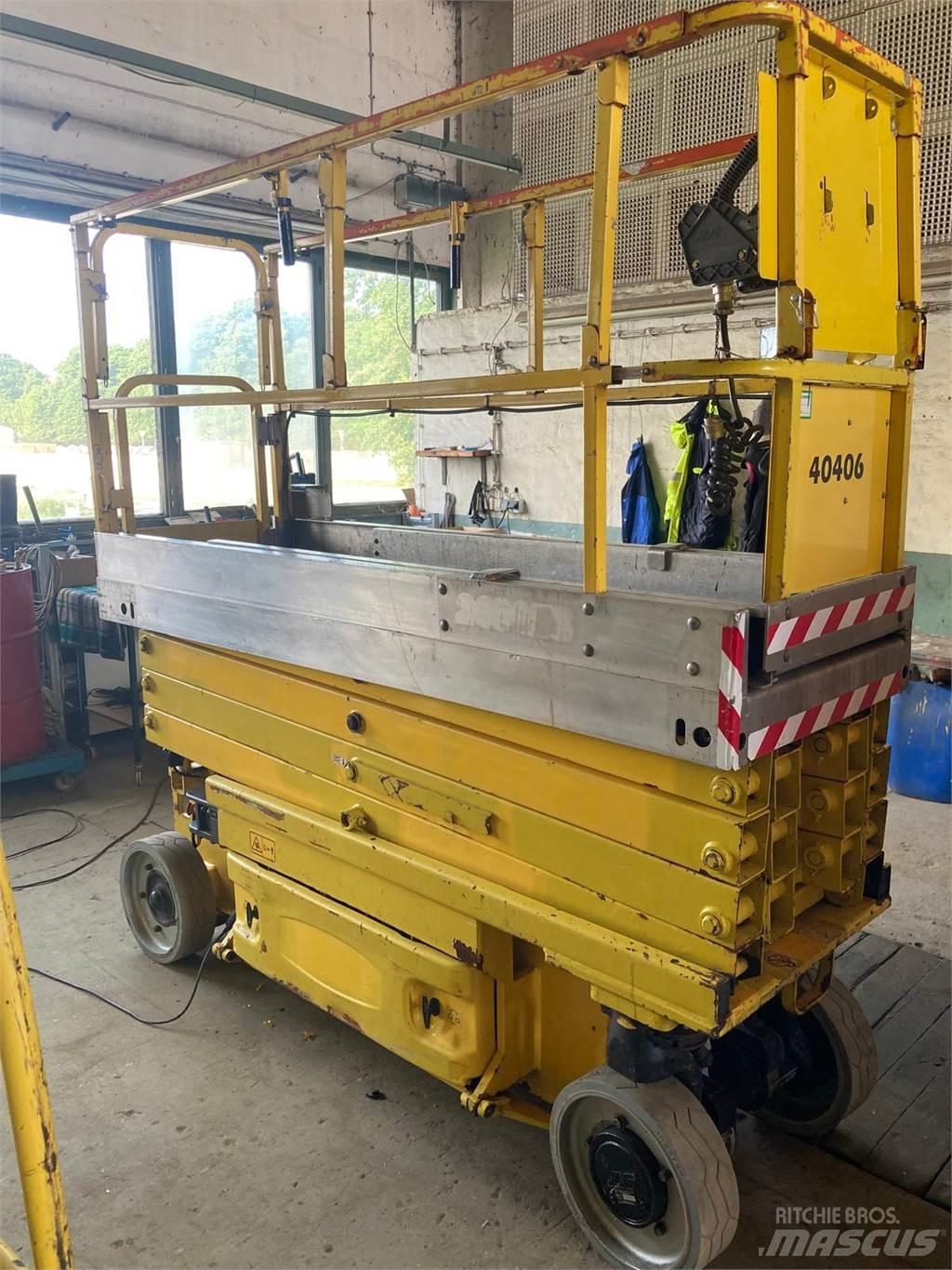 JLG 2630 ES Makazaste platforme