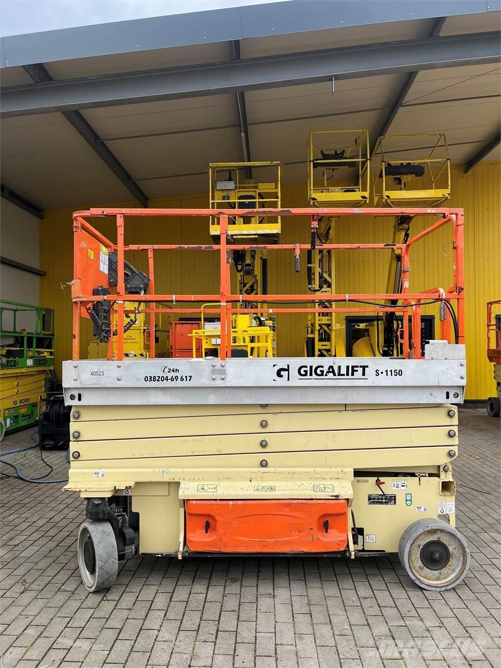 JLG 3246 ES Makazaste platforme