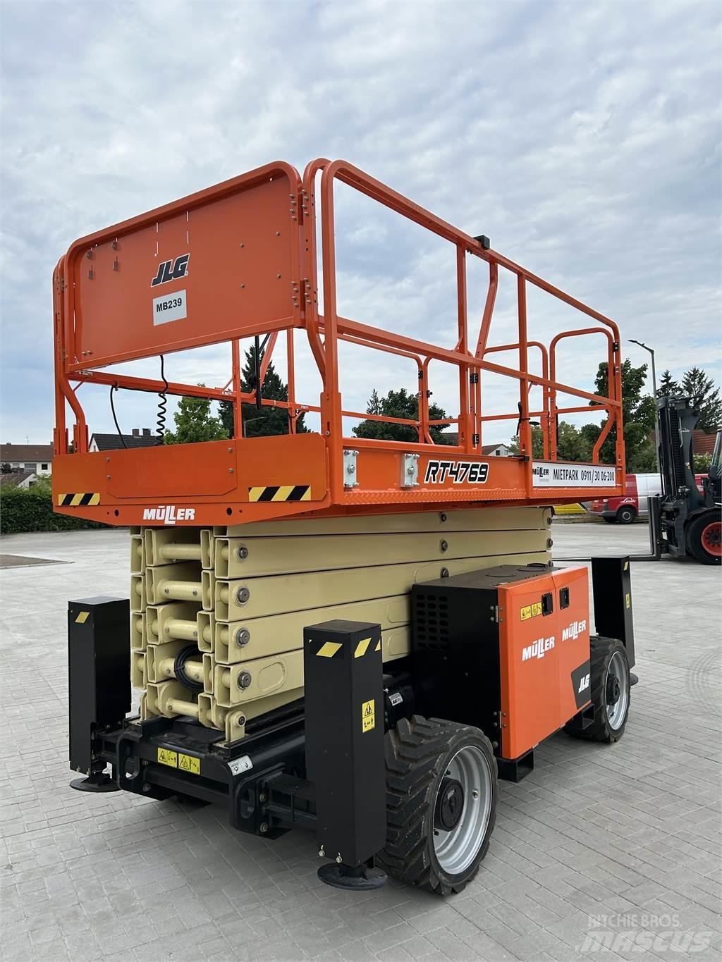 JLG RT4769 Makazaste platforme