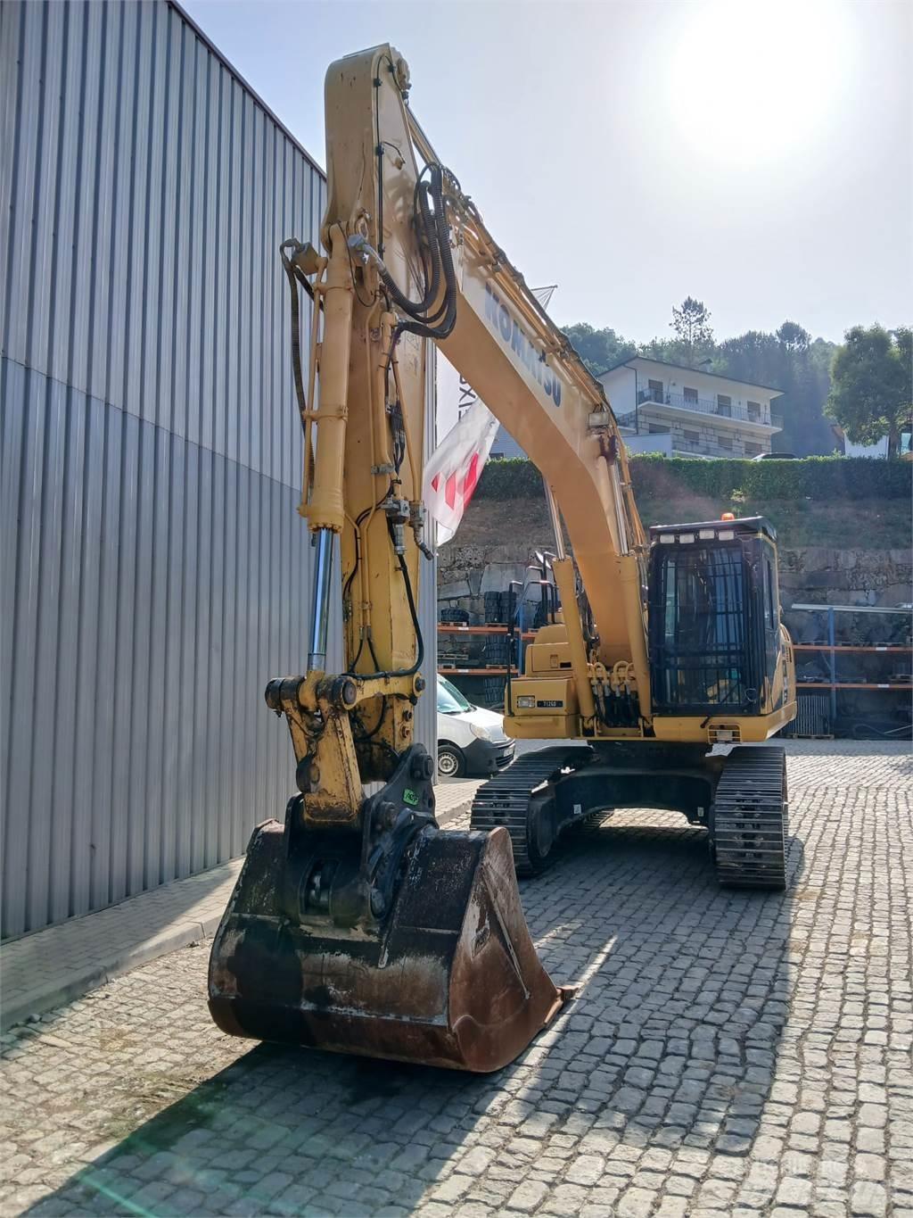 Komatsu PC210NLC-11 Bageri guseničari