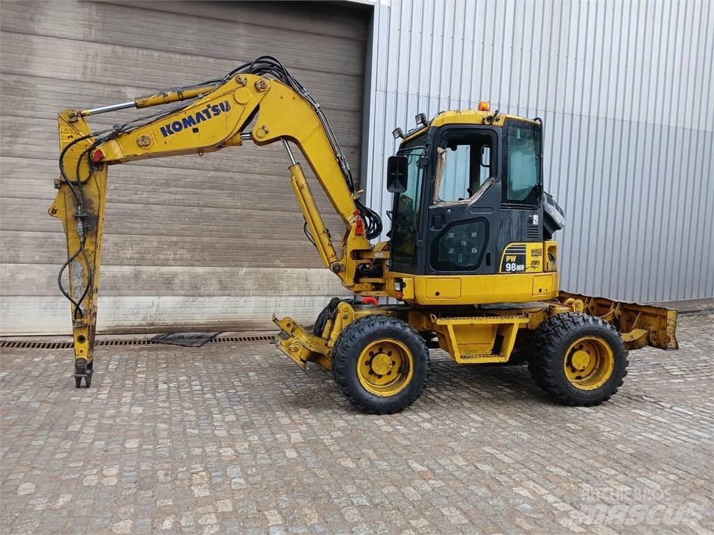 Komatsu PW98MR-6 Bageri točkaši