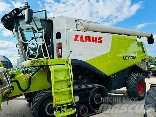 CLAAS LEXION 750 Kombajni