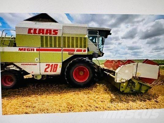 CLAAS MEGA 218 Kombajni