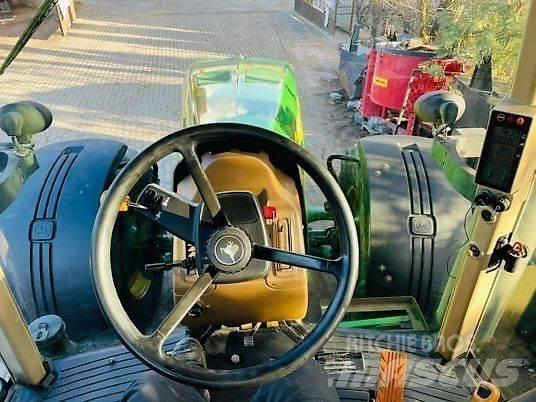 John Deere 8130 Traktori
