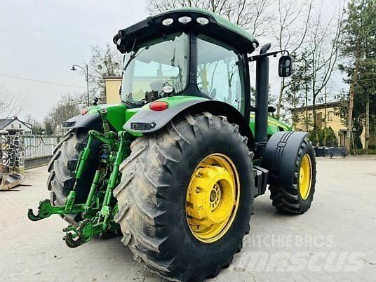 John Deere 8345R Traktori