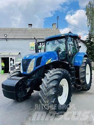 New Holland T7030 Traktori