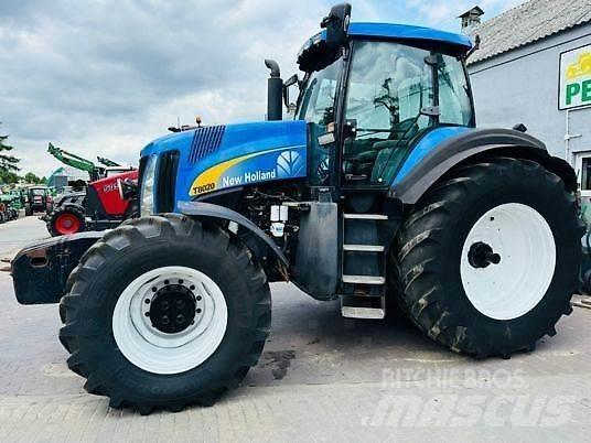 New Holland T8020 Traktori