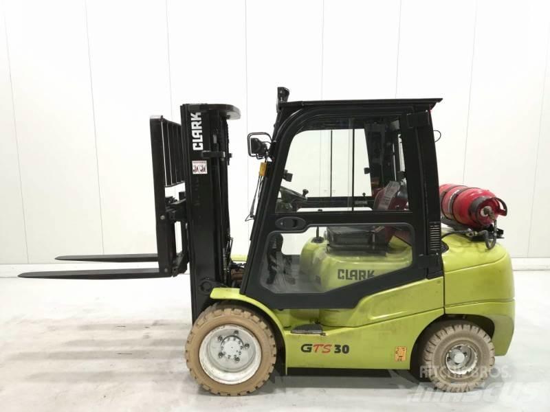 Clark GTS30L Plinski viljuškari