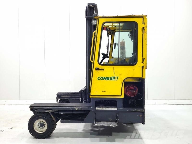 Combilift C5000XL Viljuškari sa 4-stranskim dohvatom