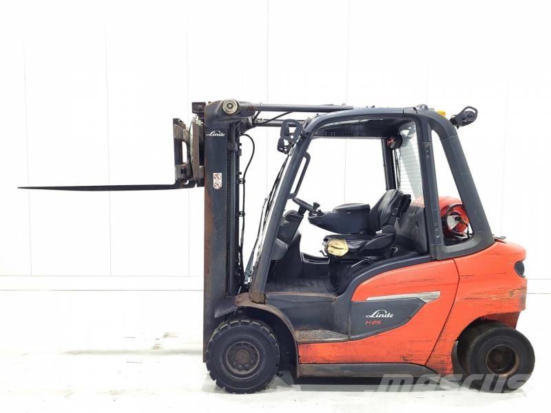 Linde H25T-01 Plinski viljuškari