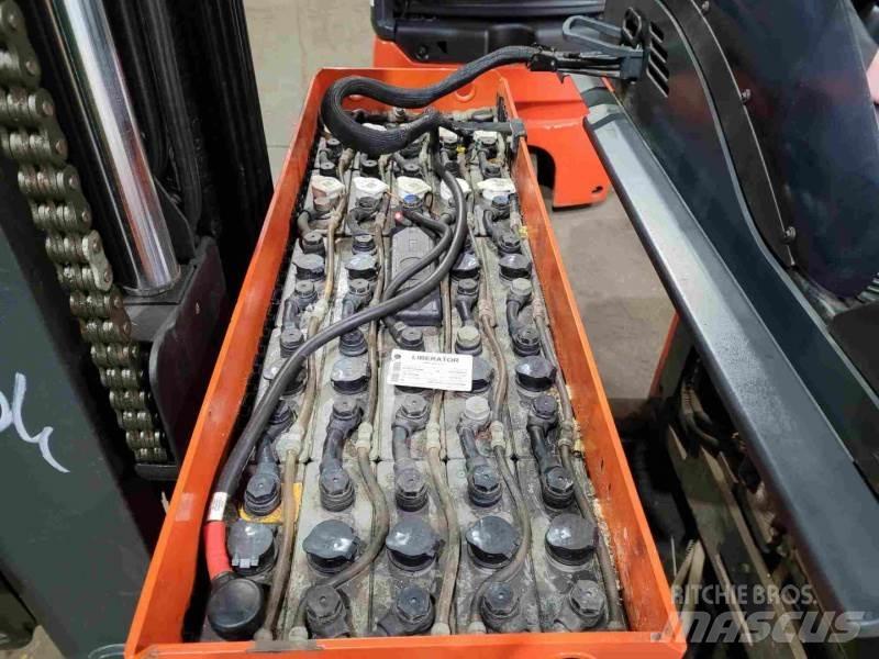 Linde R16SN-12 Viljuškari sa pomičnim stupom