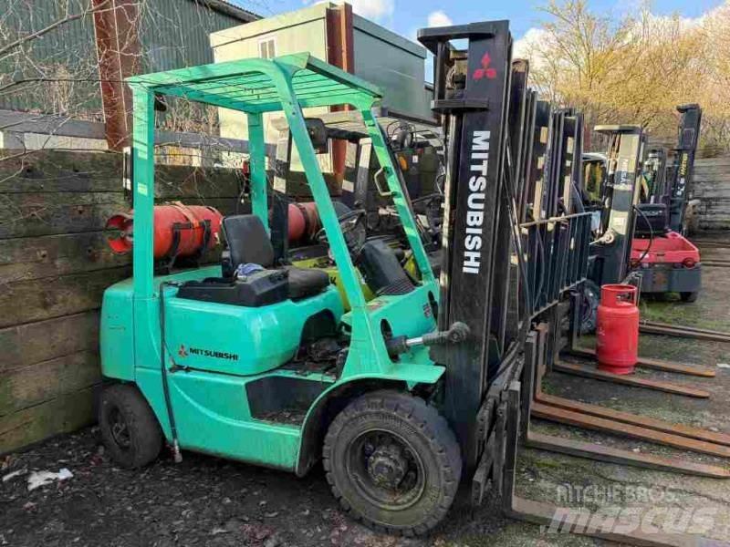 Mitsubishi FG20 Plinski viljuškari