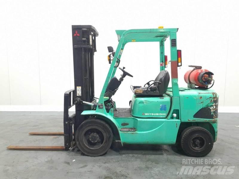 Mitsubishi FG35K Plinski viljuškari