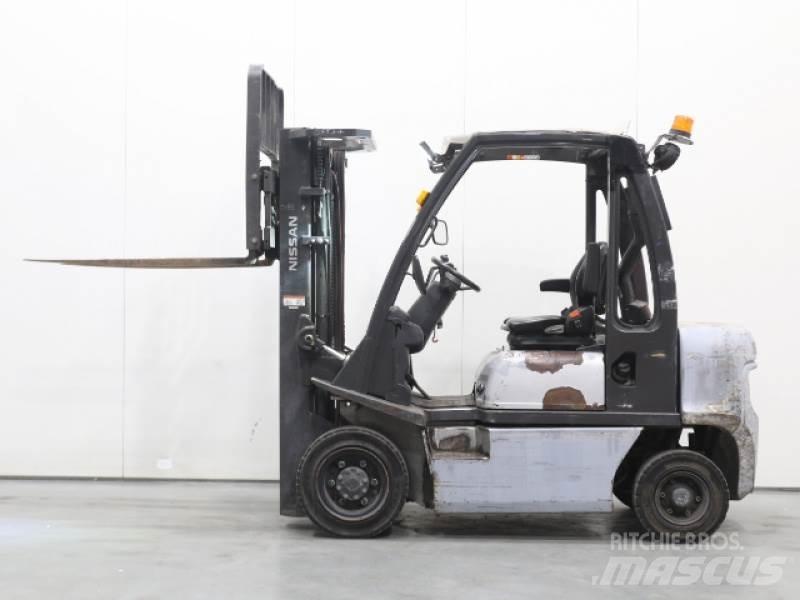 Nissan Y1D2A25Q Dizelski viljuškari